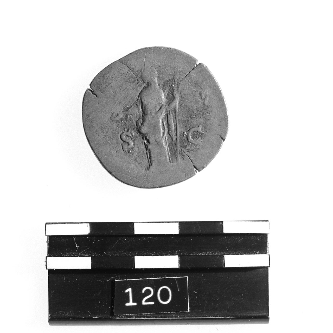 Sesterzio, MATTINGLY / SYDENHAM RIC III, n. 1143 (Sec. II d.C)