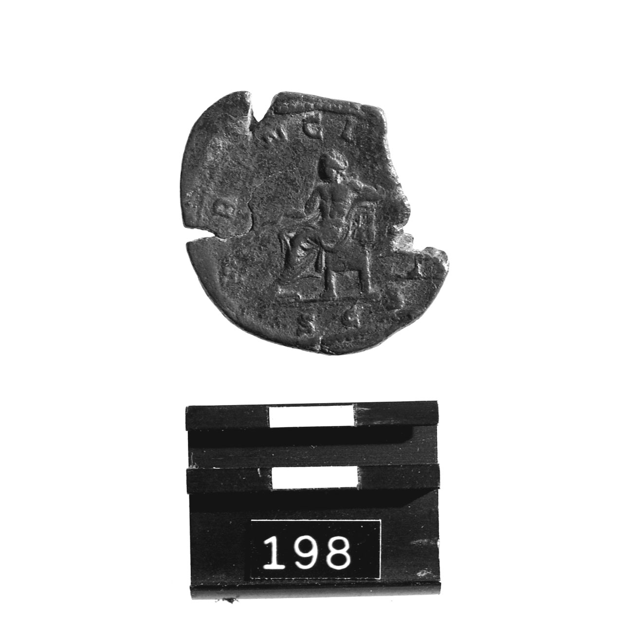 Sesterzio, MATTINGLY / SYDENHAM / SUTHERLAND RIC IV3, n. 215 (Sec. III d.C)