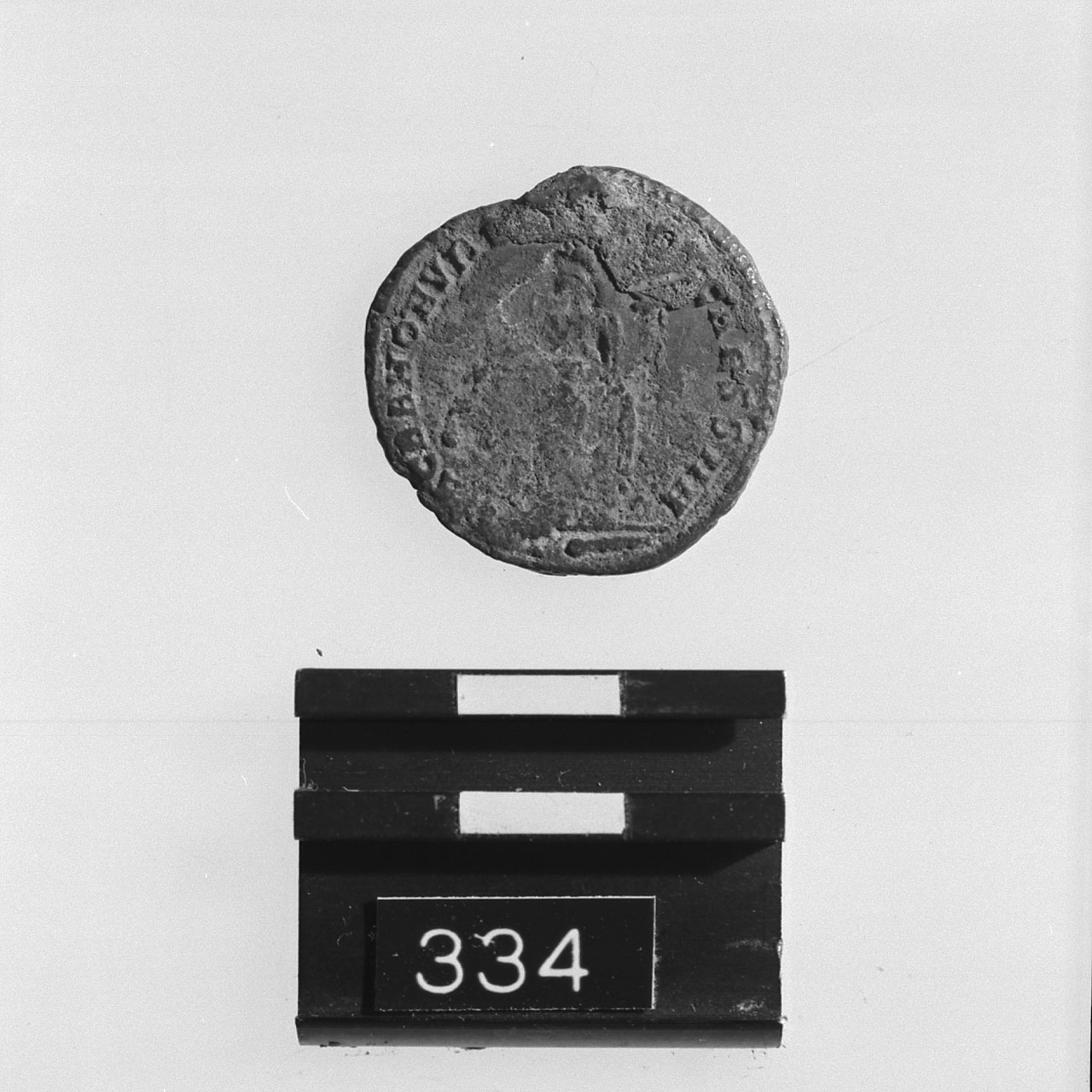 Follis, SUTHERLAND RIC VI, n.102a (Sec.IV d.C)
