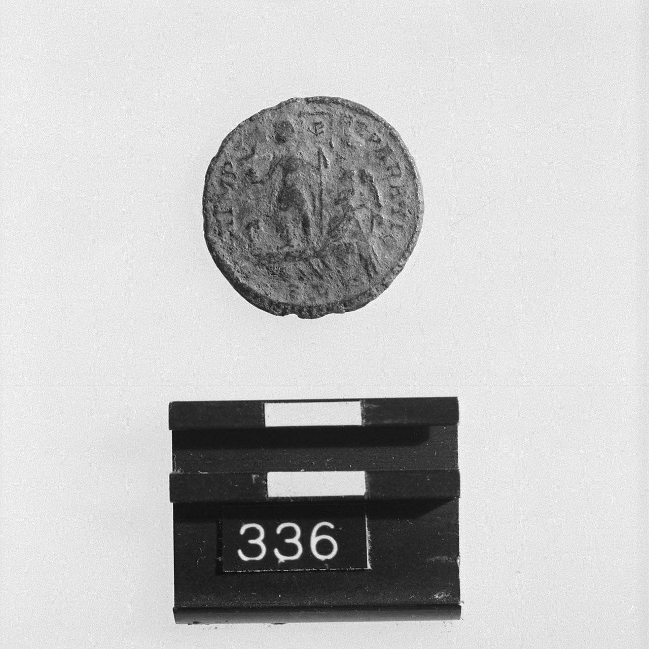 AE II, KENT RIC VIII, n.69,78 (Sec.IV d.C)