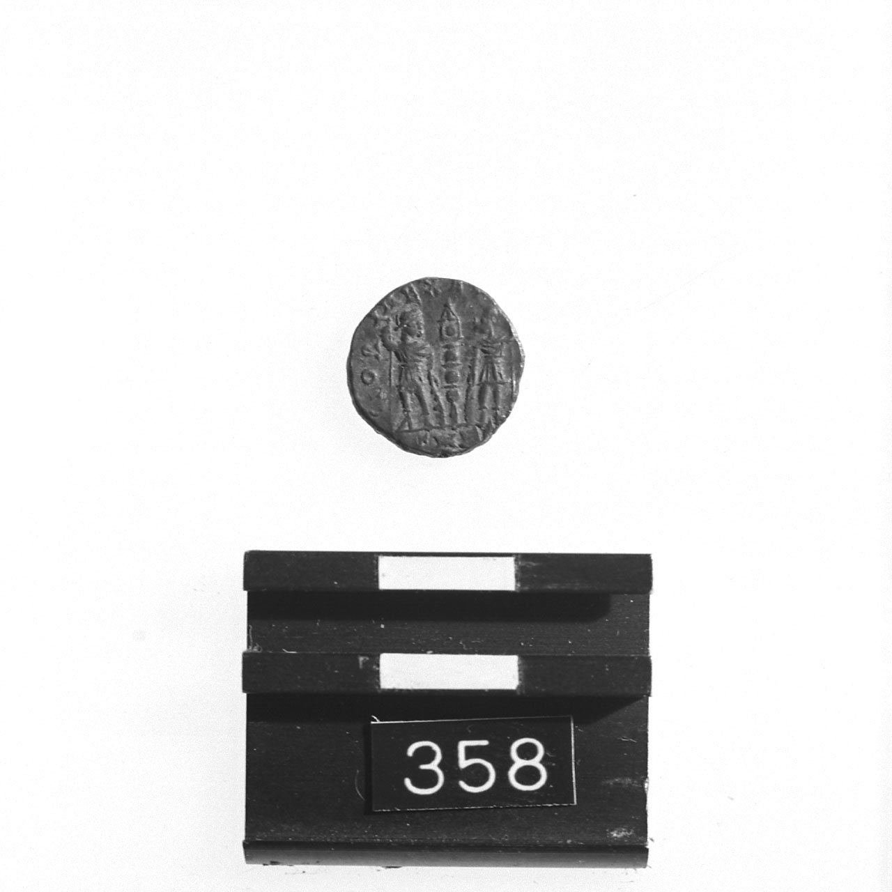 AE III, KENT RIC VIII, p.431 sgg (Sec.IV d.C)