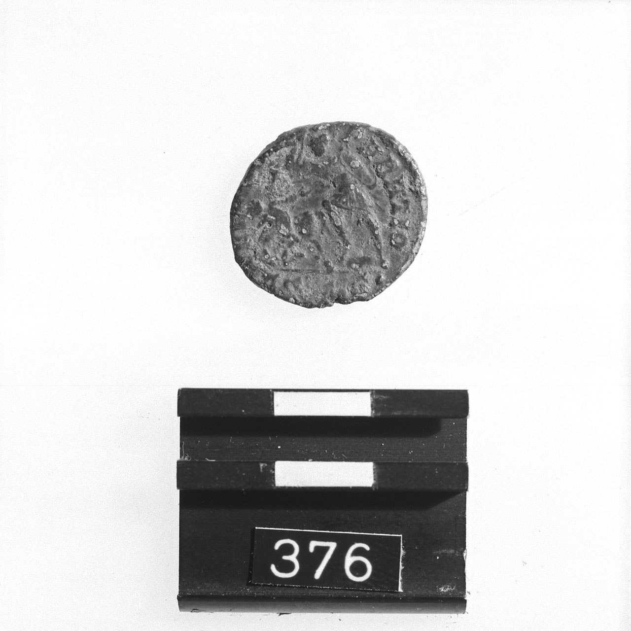 AE II, KENT RIC VIII, p.370 sgg (Sec.IV d.C)