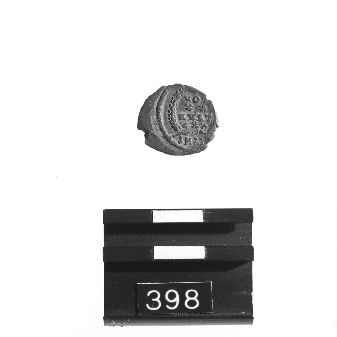 AE III, KENT RIC VIII, n.34 (Sec.IV d.C)