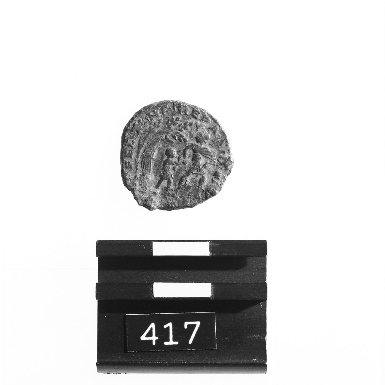 AE II, KENT RIC VIII, p.153 sgg (Sec.IV d.C)