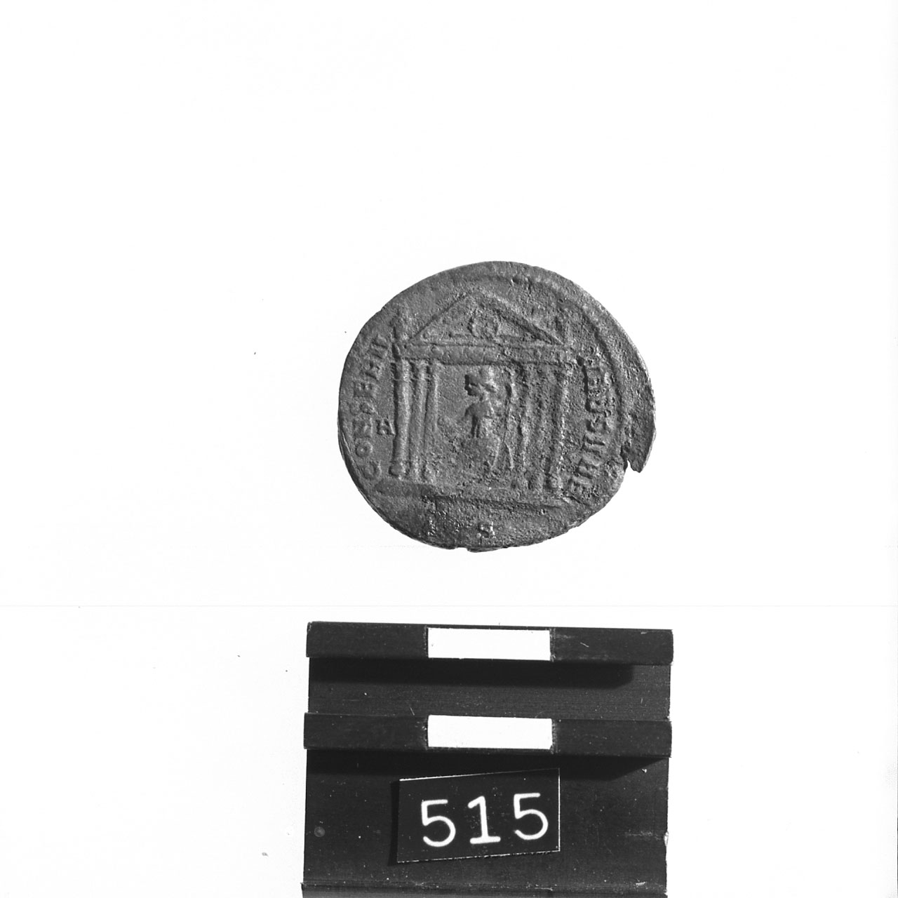 Follis, SUTHERLAND RIC VI, n. 258 (Sec. IV d.C)