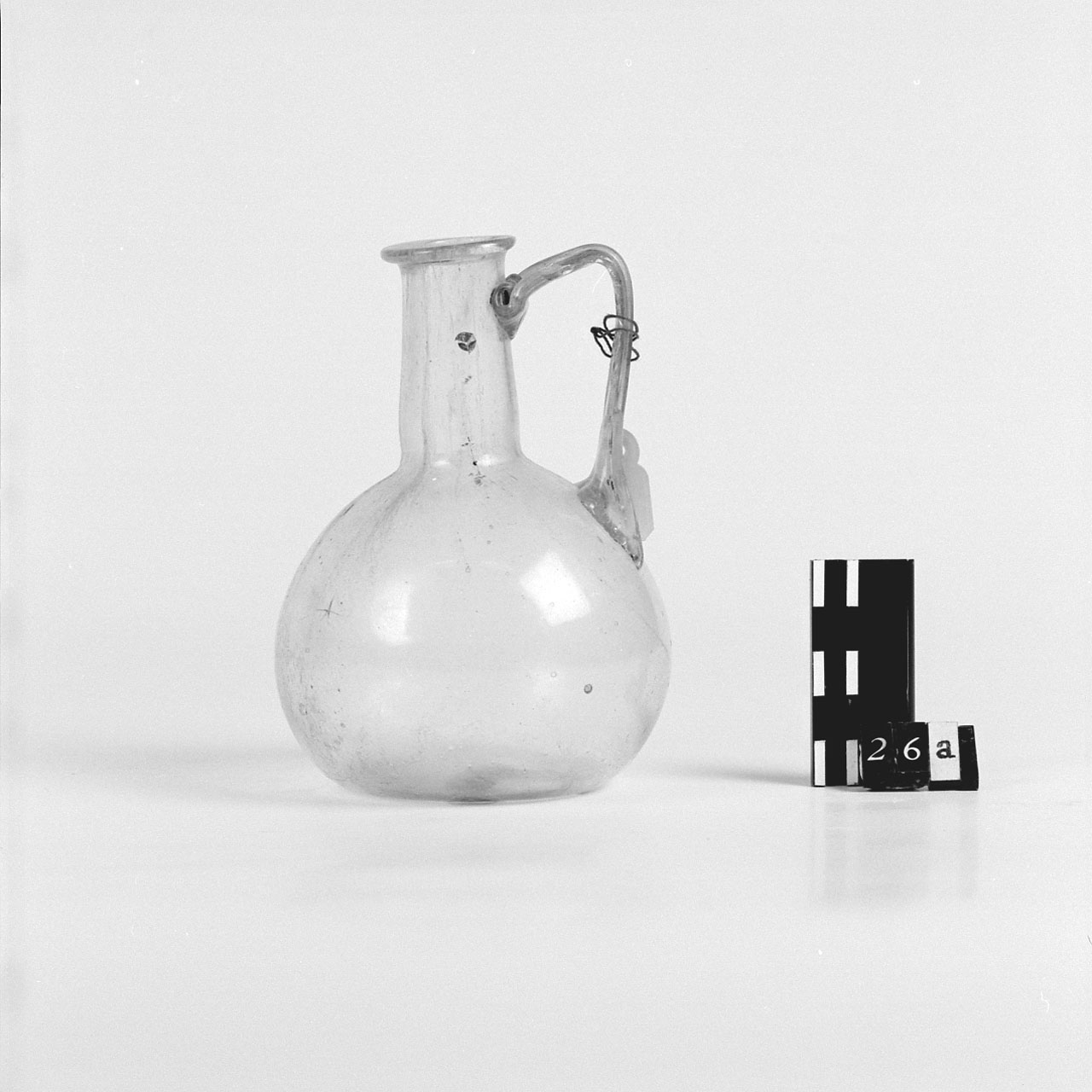 Bottiglia monoansata, Isings 14 (Sec. I/ II d.C)