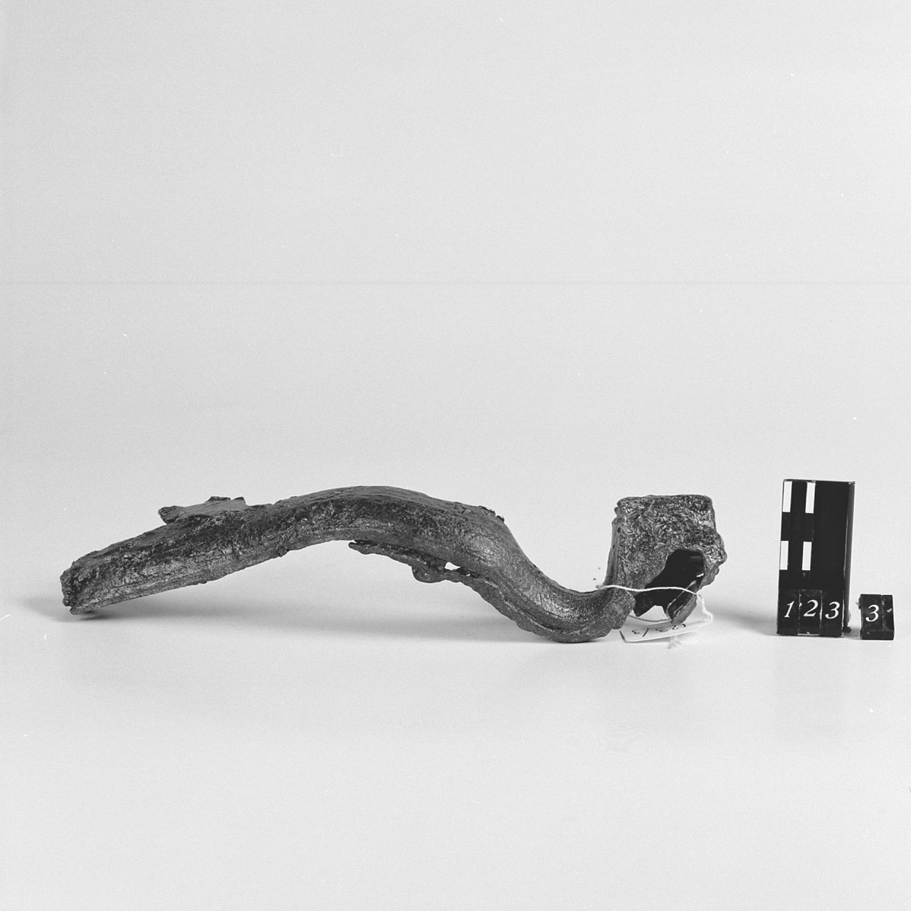 Elemento in piombo/ frammento (Età romana)