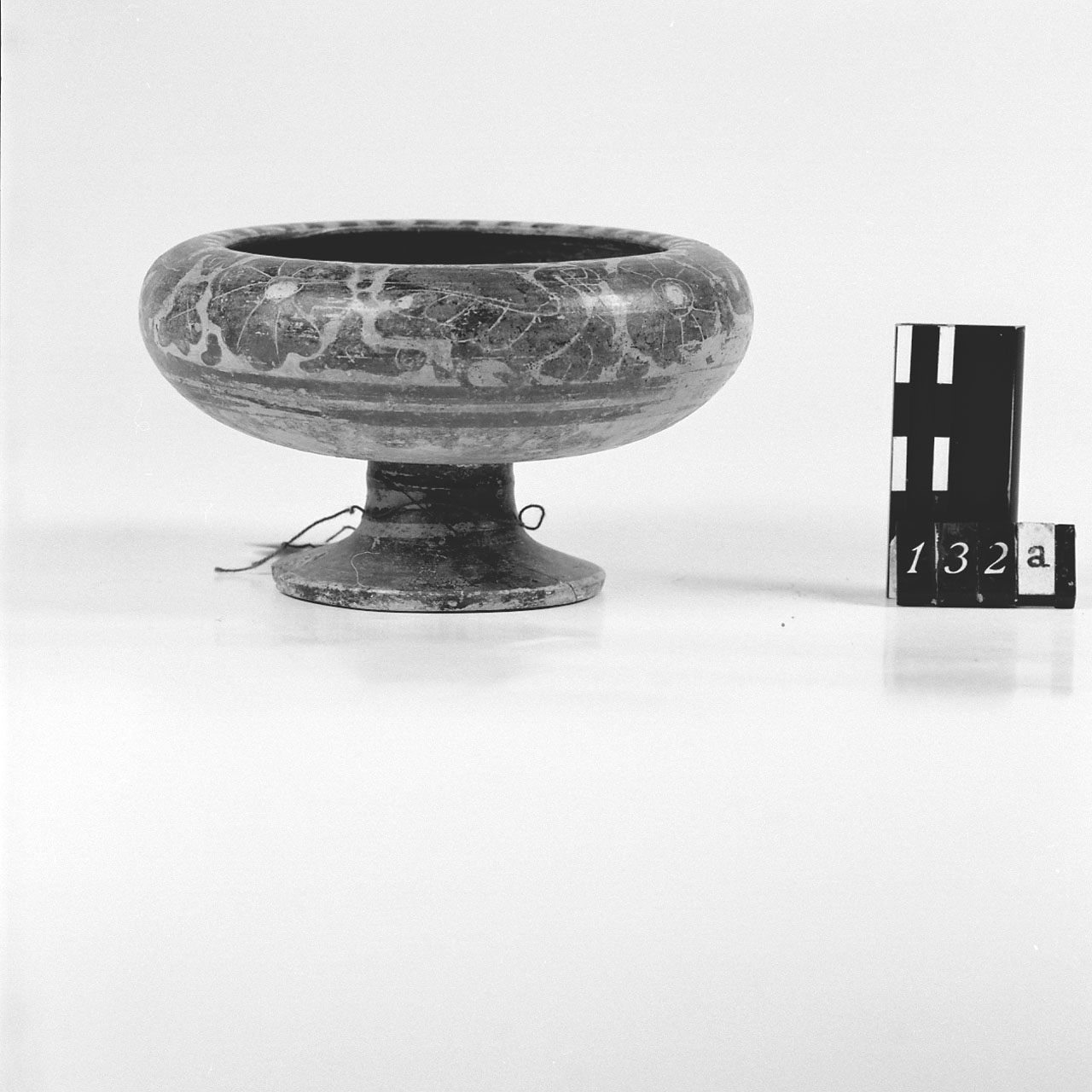 Coppa su alto piede (Prima metà Sec. VII a.C)