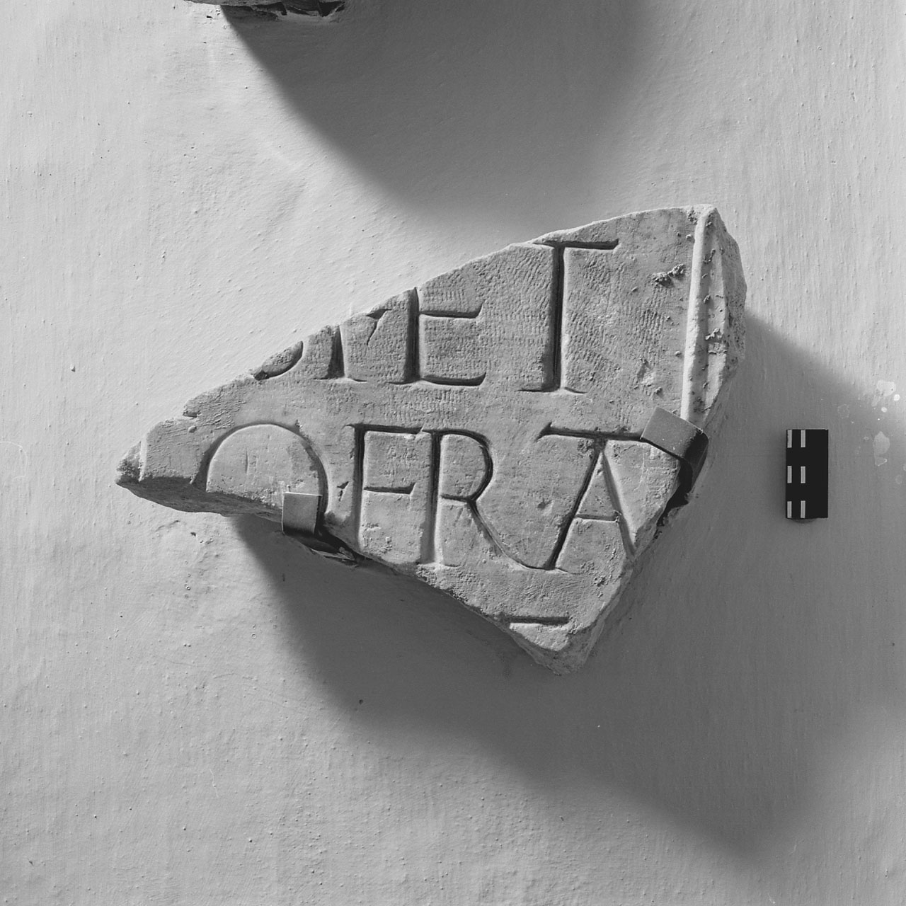 Lastra/frammento (Sec. I/IV d.C)