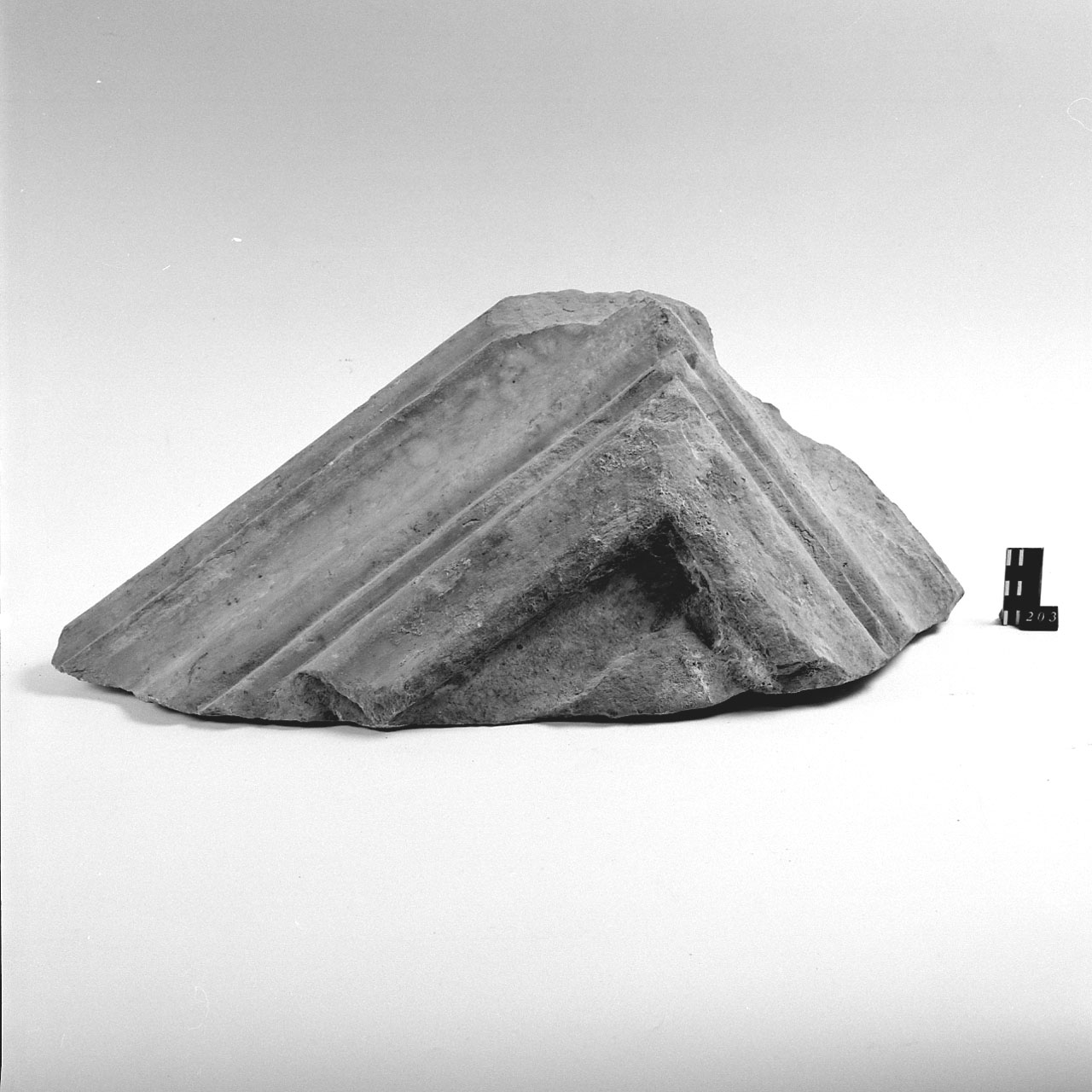 Cornice/frammento (Età romana)