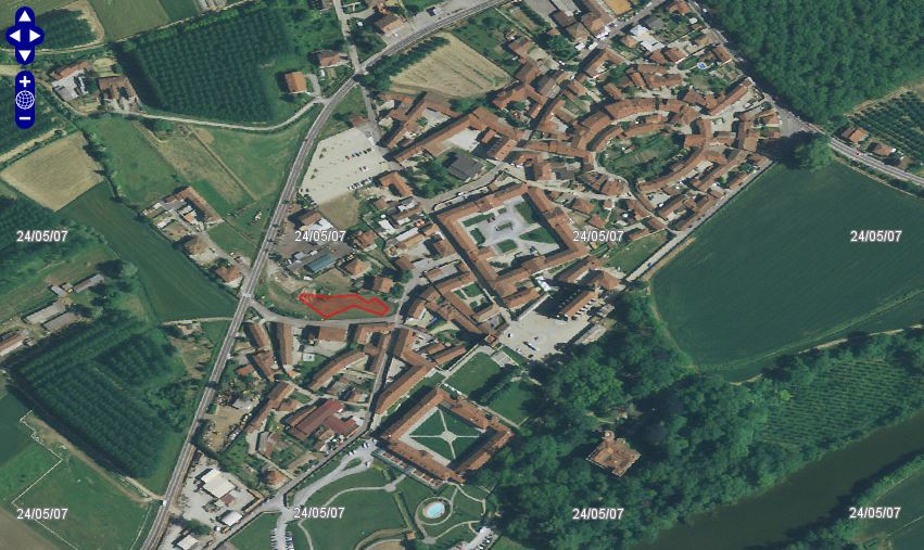 Edificio romano a carattere pubblico e residenziale (edificio pubblico, luogo ad uso pubblico) - Bra (CN)  (Eta' romana)