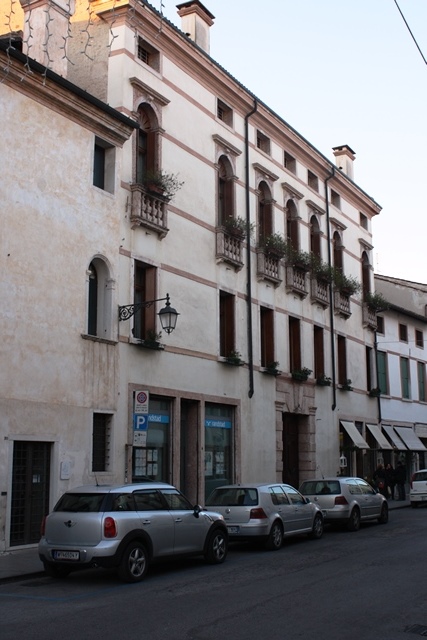 Palazzo Perli Padovani (palazzo, privato) - Bassano del Grappa (VI) 