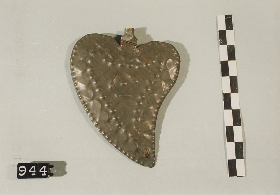 FATTORINO PIATTO, utensili per il lavoro a maglia - artigianato pastorale (sec. XX)