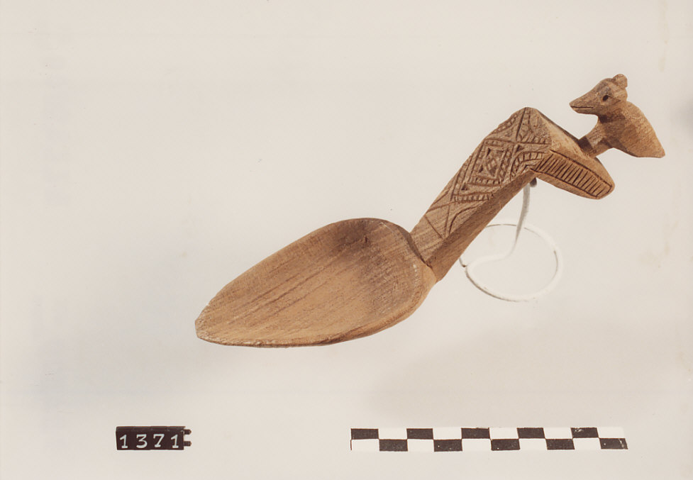 CUCCHIAIO PER RICOTTA, utensili per la pastorizia - artigianato pastorale (sec. XX seconda metà)