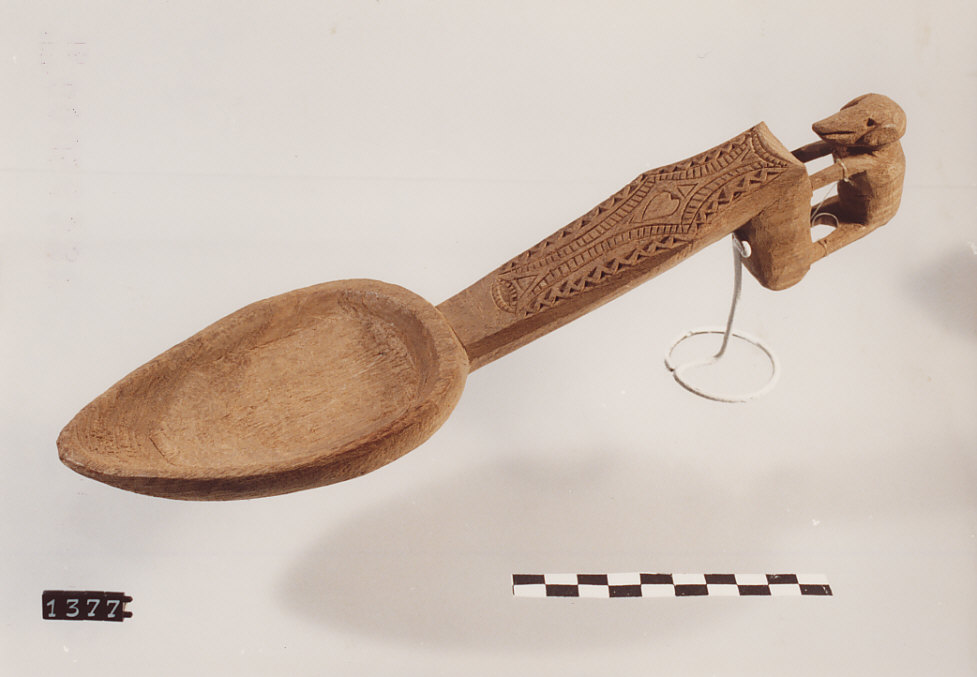 CUCCHIAIO PER RICOTTA, utensili per la pastorizia - artigianato pastorale (sec. XX seconda metà)