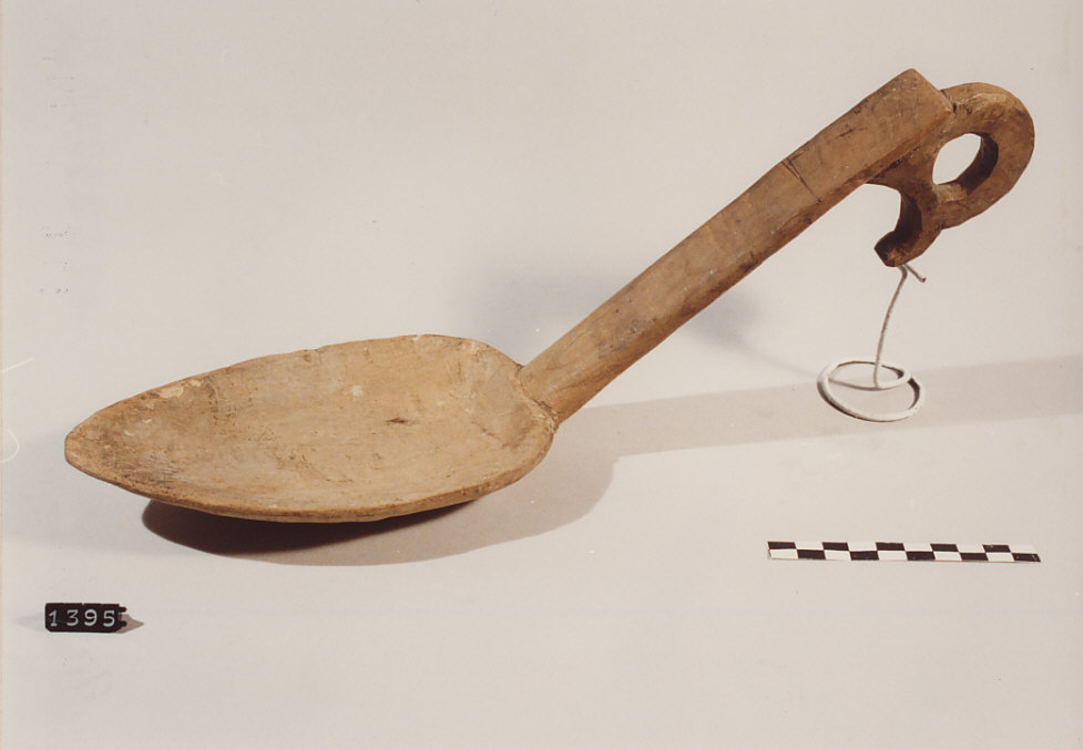 CUCCHIAIO PER RICOTTA, utensili per la pastorizia - artigianato pastorale (sec. XX prima metà)