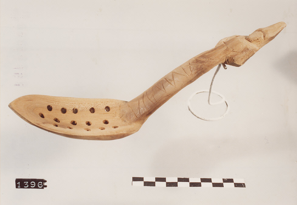 CUCCHIAIO PER RICOTTA, utensili per la pastorizia - artigianato pastorale (sec. XX seconda metà)