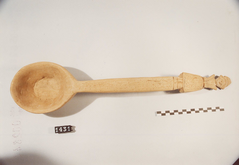 MESTOLO, utensili da cucina - artigianato pastorale (sec. XX seconda metà)