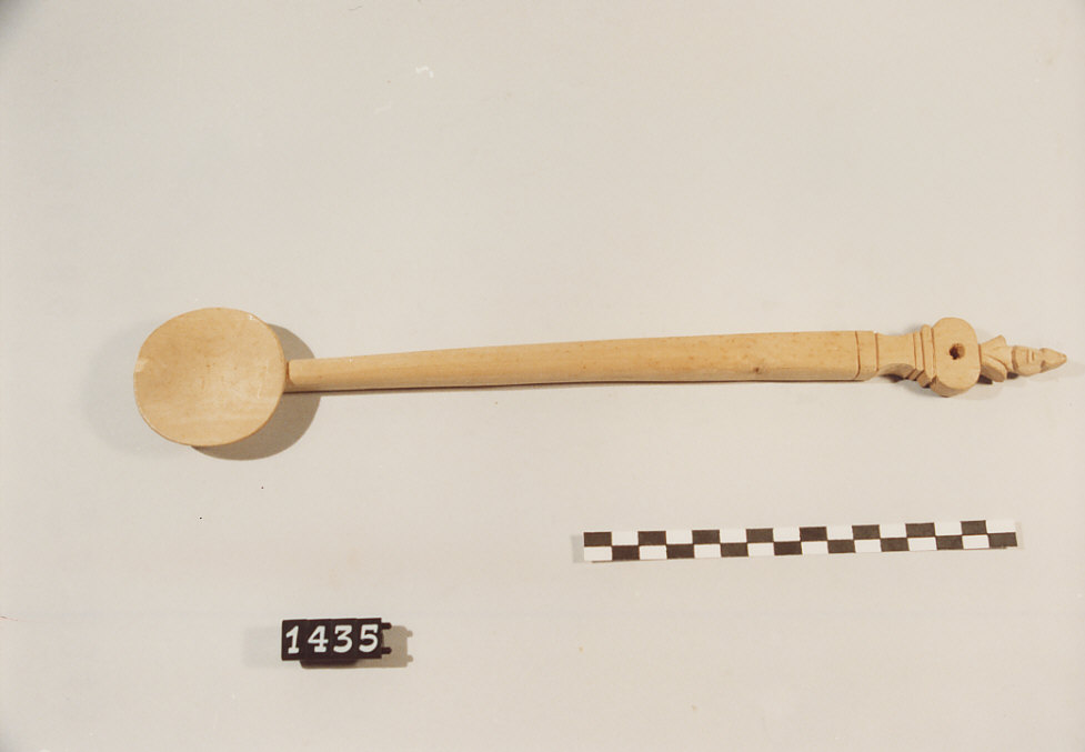 CUCCHIAIO, utensili da cucina - artigianato pastorale (sec. XX seconda metà)