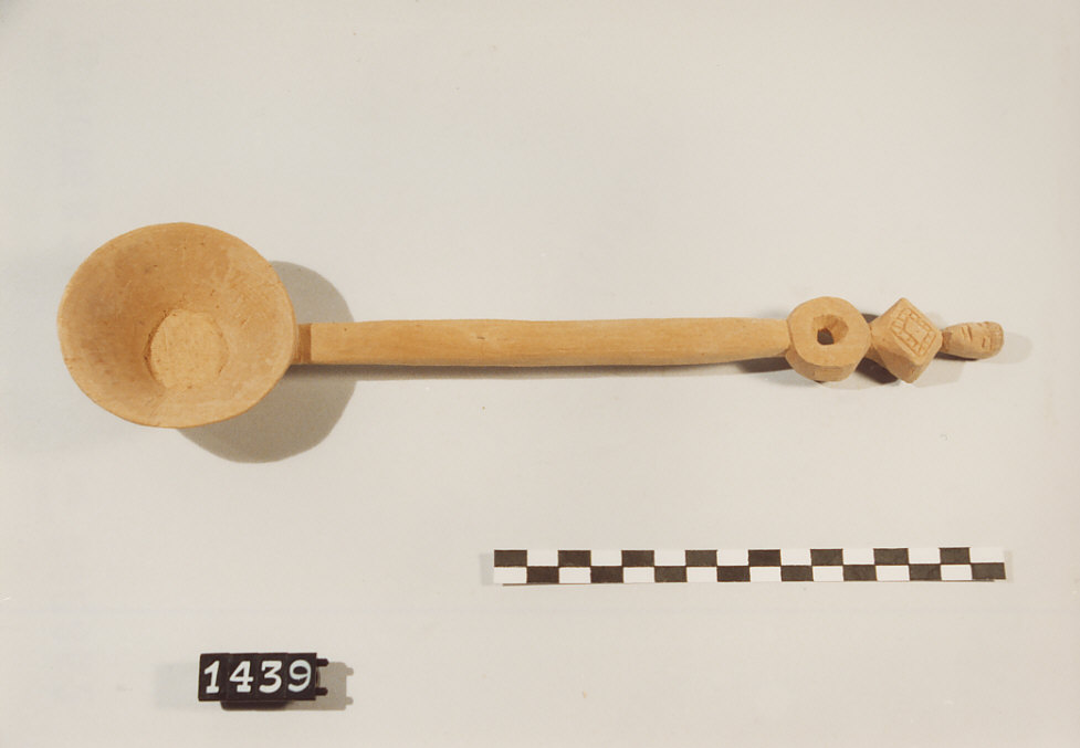 CUCCHIAIO, utensili da cucina - artigianato pastorale (sec. XX seconda metà)