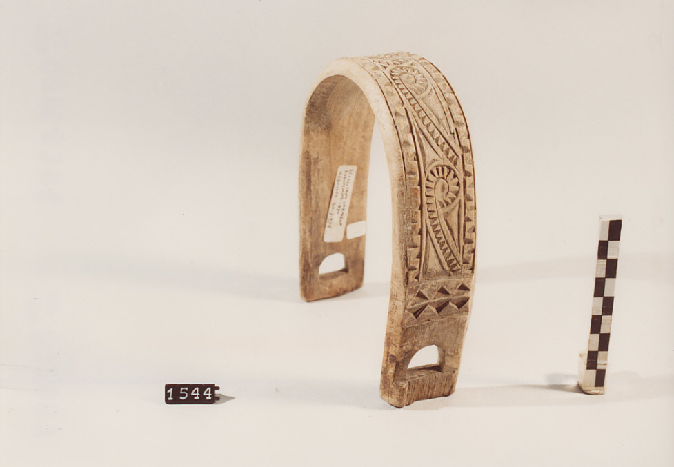 COLLARE PER OVINI E CAPRINI, utensili per la pastorizia di Sciglitano Giovanni - artigianato pastorale (1970)