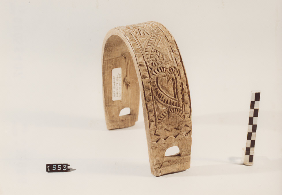 COLLARE PER OVINI E CAPRINI, utensili per la pastorizia - artigianato pastorale (1970)