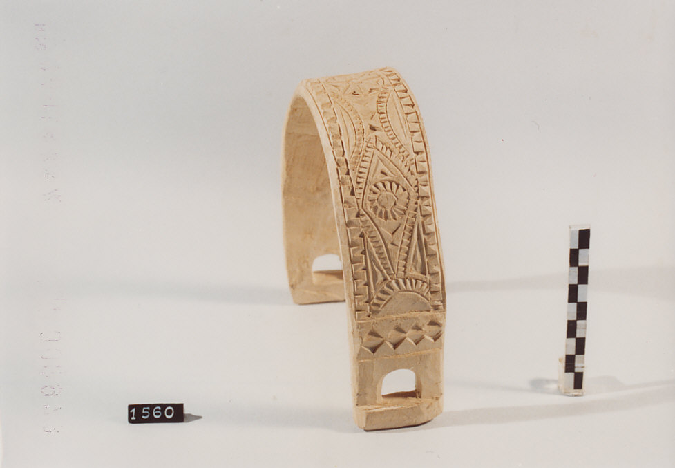 COLLARE PER OVINI E CAPRINI, utensili per la pastorizia - artigianato pastorale (sec. XX terzo quarto)