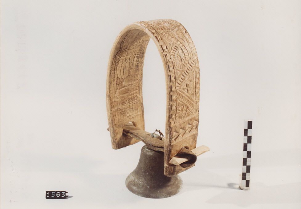 COLLARE PER OVINI E CAPRINI, utensili per la pastorizia - artigianato pastorale (sec. XX terzo quarto)