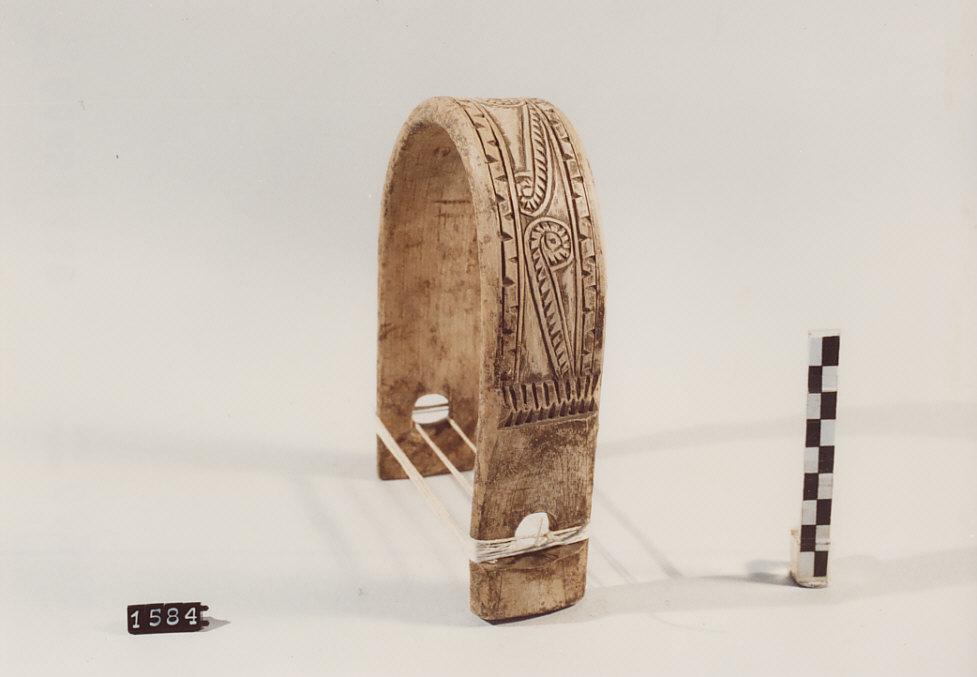 COLLARE PER OVINI E CAPRINI, utensili per la pastorizia - artigianato pastorale (1970)