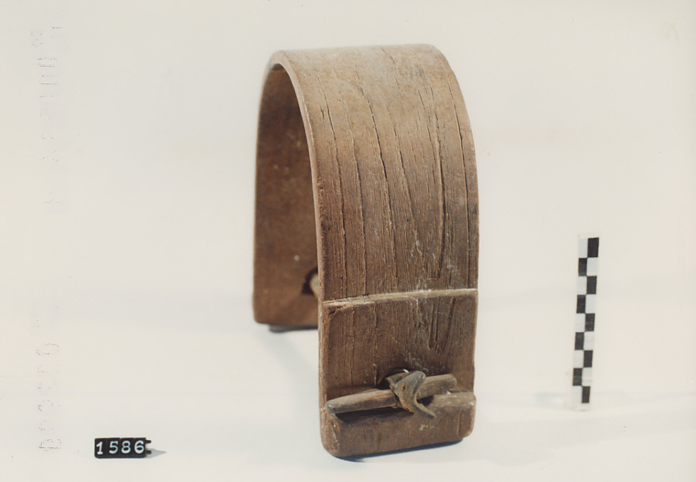 COLLARE PER OVINI E CAPRINI, utensili per la pastorizia - artigianato pastorale (sec. XX seconda metà)