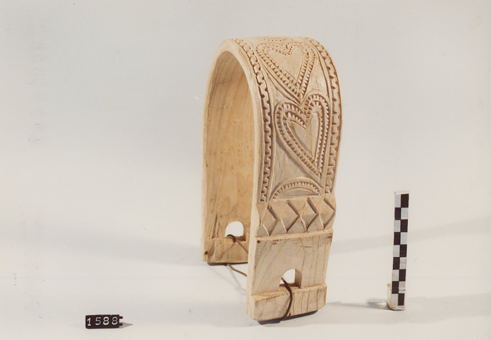 COLLARE PER OVINI E CAPRINI, utensili per la pastorizia - artigianato pastorale (sec. XX terzo quarto)