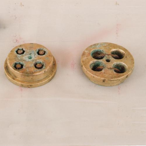 disco per macchina della pasta, utendili domestici - bottega calabrese (sec. XX prima metà, da 1900 a 1949)