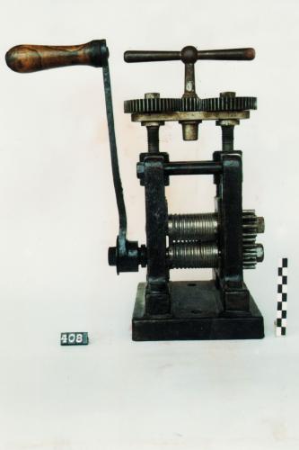 filatoio, filatoi, strumenti da lavoro - bottega calabrese (sec. XIX fine - sec. XX inizio, da 1890 a 1910)