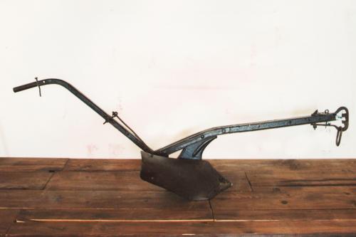 aratro, aratri, attrezzi da lavoro - bottega calabrese (sec. XX prima metà, da 1900 a 1949)