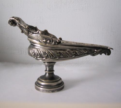 navicella portaincenso - a lucerna, opera isolata - bottega Italia meridionale (sec. XVIII)