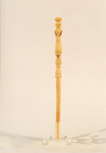 figura femminile (conocchia, conocchie, strumenti da lavoro) - artigianato pastorale (sec. XX seconda metà, da 1950 a 1980)