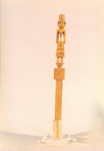 figura femminile (conocchia, conocchie, strumenti da lavoro) - artigianato pastorale (sec. XX seconda metà, da 1950 a 1999)