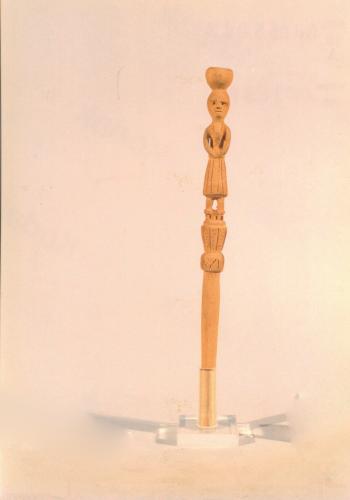 figure femminili (conocchia, conocchie, strumenti da lavoro) - artigianato pastorale (sec. XX seconda metà, da 1950 a 1999)