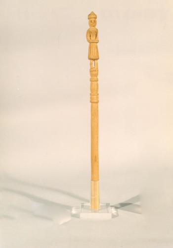 figure femminili (conocchia, conocchie, strumenti da lavoro) di Tassone Michele - artigianato contadino (sec. XX seconda metà, da 1960 a 1980)