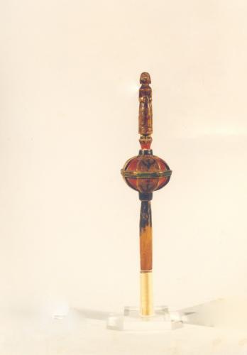 figure femminili (conocchia, conocchie, strumenti da lavoro) - artigianato pastorale (sec. XX prima metà, da 1900 a 1949)