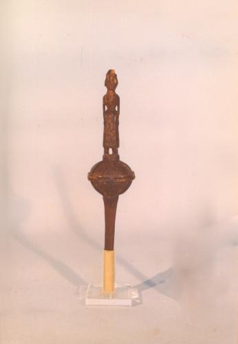 figure femminili (conocchia, conocchie, strumenti da lavoro) - artigianato pastorale (sec. XX prima metà, da 1900 a 1949)