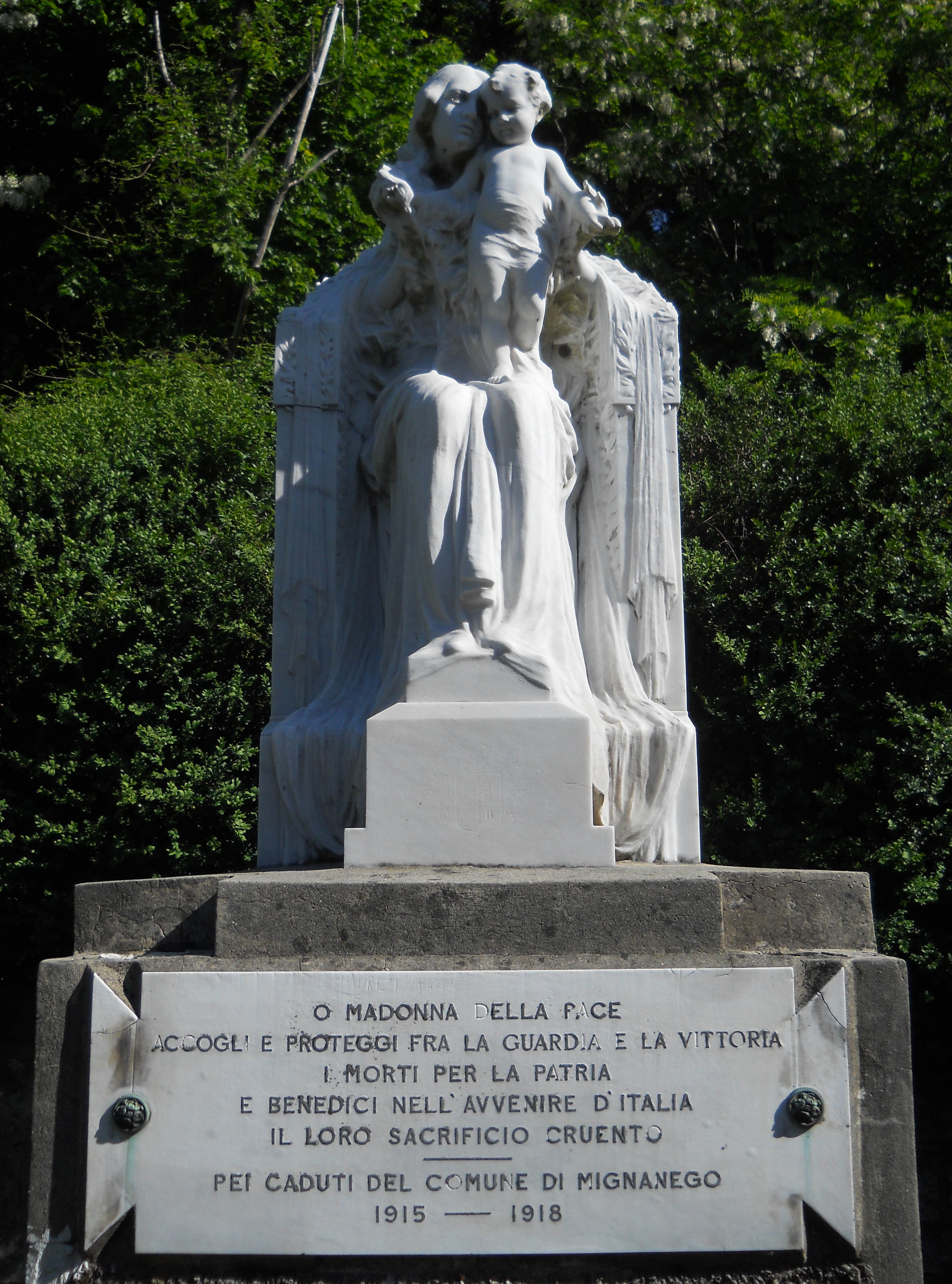 allegoria della Vittoria (monumento ai caduti) di Brizzolara Luigi (prima metà XX)