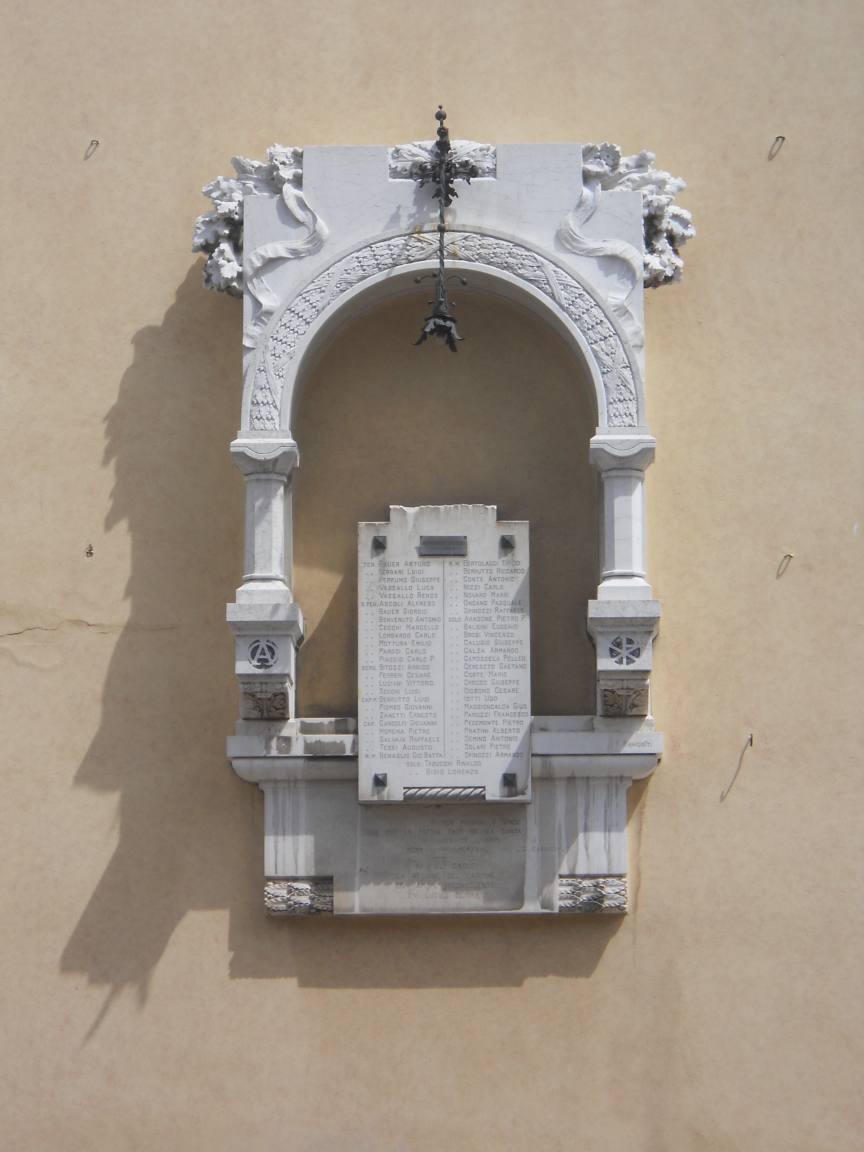 soggetto assente (lapide commemorativa ai caduti) di Bringiotti Federico (primo quarto XX)