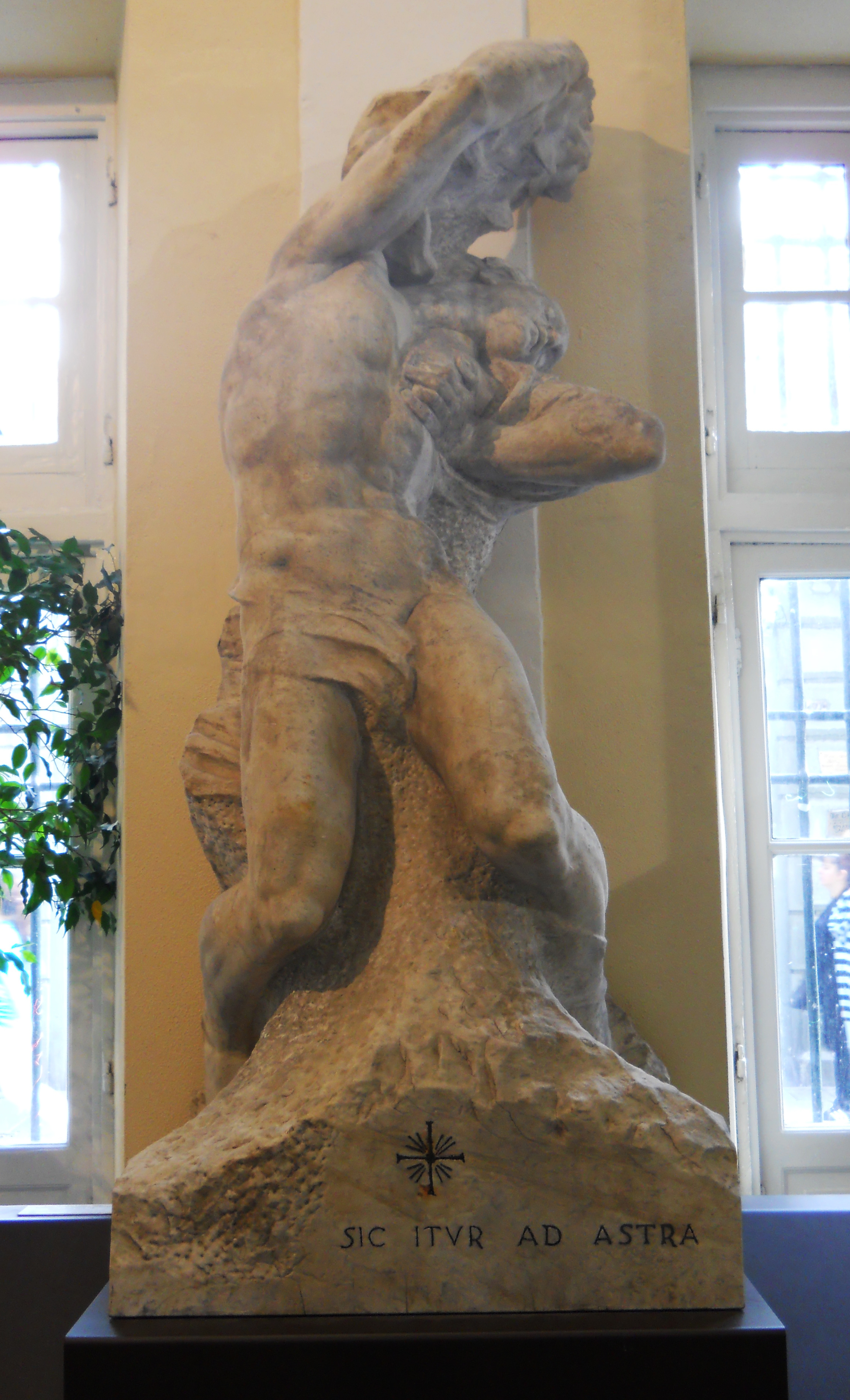 Monumento ai Caduti di Borzoli, allegoria della morte del soldato (monumento ai caduti) di Venzano Luigi (prima metà XX)