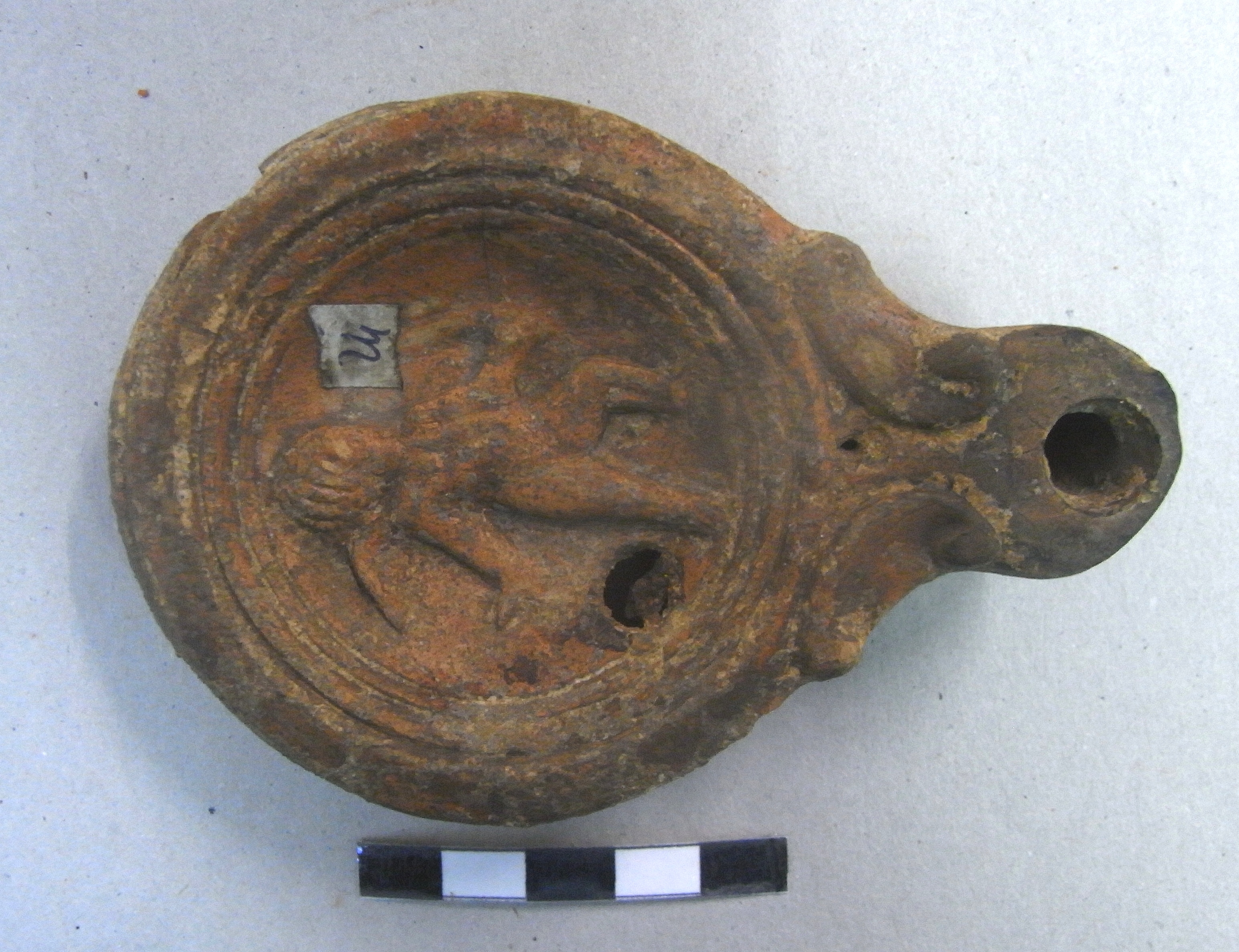 Necropoli di Albintimilium, Recinto B, tomba 13 (tomba a incinerazione in anfora senza urna, area ad uso funerario) - Ventimiglia (IM)  (metà Età romana imperiale)