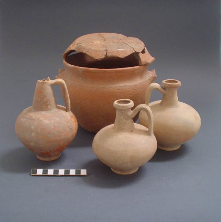 Necropoli di Albintimilium, recinto F, tomba 51 (tomba a incinerazione in pozzetto con urna, area ad uso funerario) - Ventimiglia (IM)  (metà/ inizio Età romana imperiale)