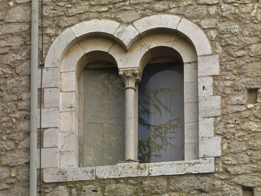 bifora, serie - ambito cistercense (sec. XIII)