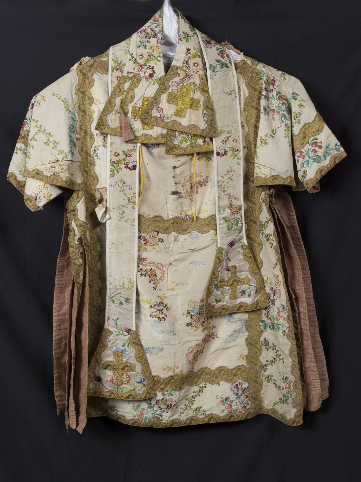 paramento liturgico - ambito laziale (secc. XVIII/ XIX)