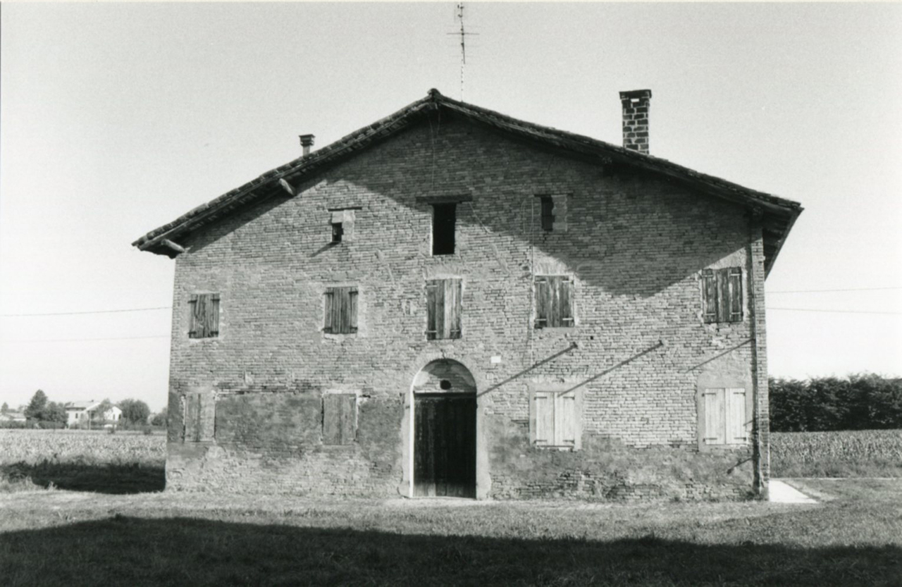 C. Via Casa Bruciata (casa, rurale) - Cento (FE) 