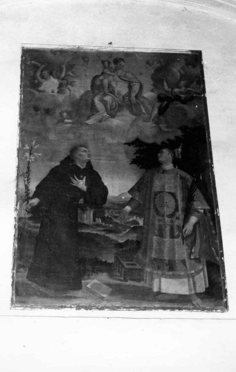 Madonna con Bambino e i santi Lorenzo e Nicola da Tolentino (dipinto) di Ghisi Teodoro (fine sec. XVI)